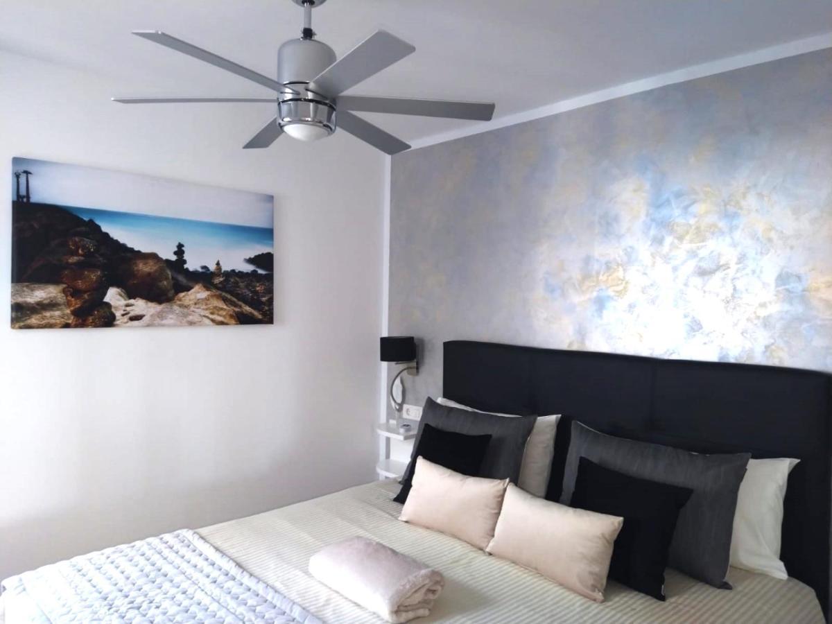 Apartment Portonovo Paraiso II - Sea View - Swimming Pool - Good Wifi - Old Town プエルト・デル・カルメン エクステリア 写真
