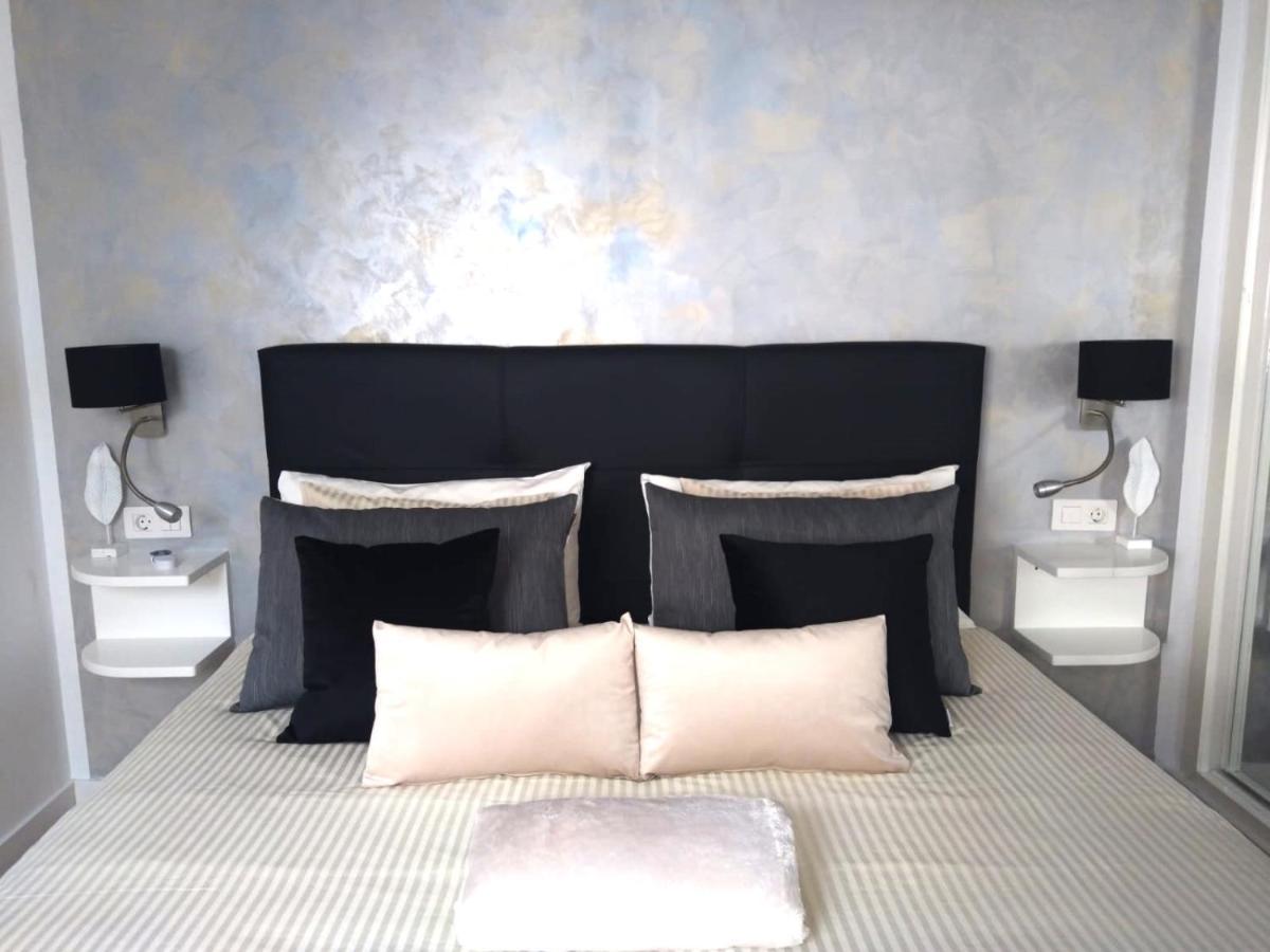 Apartment Portonovo Paraiso II - Sea View - Swimming Pool - Good Wifi - Old Town プエルト・デル・カルメン エクステリア 写真